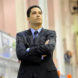 Αυλαία με Σφαιρόπουλο