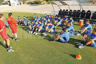 ''Πρώτη'' και νέα αρχή