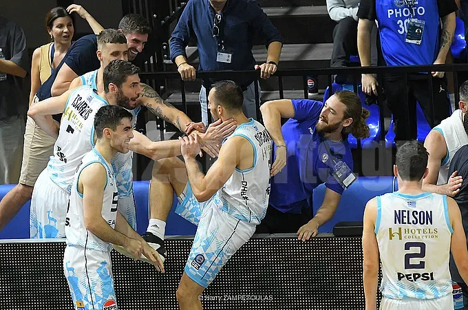 Το τρίποντο του Σλαφτσάκη και οι αντιδράσεις!