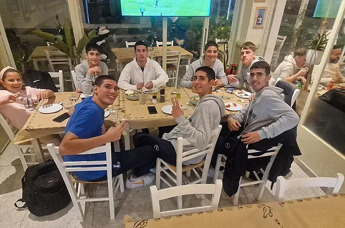 Το δείπνο της νίκης στον Ιπποκράτη!