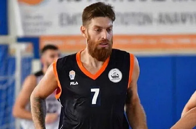 Πάει για ''βόμβα'' με Πελεκάνο η Ε.Α.ΚΑ.!