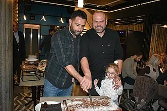 Οι διαιτητές και οι κριτές έκοψαν την πίτα τους!