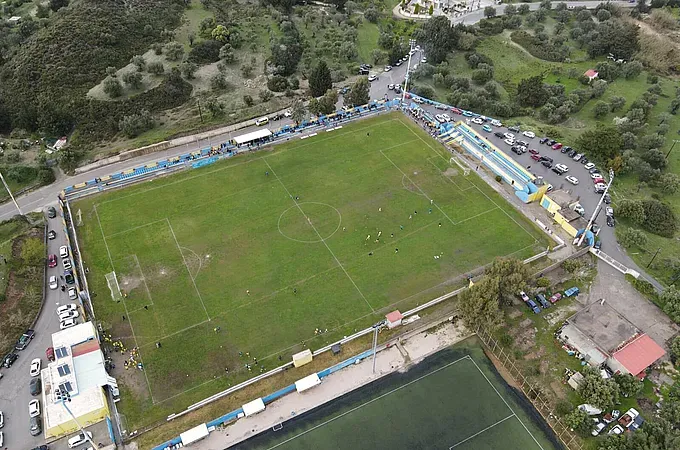 Προτεραιότητα το γηπεδικό στις Καλυθιές!
