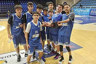 Εύκολα οι παμπαίδες του Κλεόβουλου!