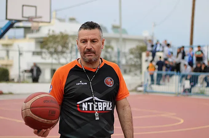 Το τελευταίο παιχνίδι του Ροδίτη με τη φανέλα του Σ.Δ.Κ.Δ.!