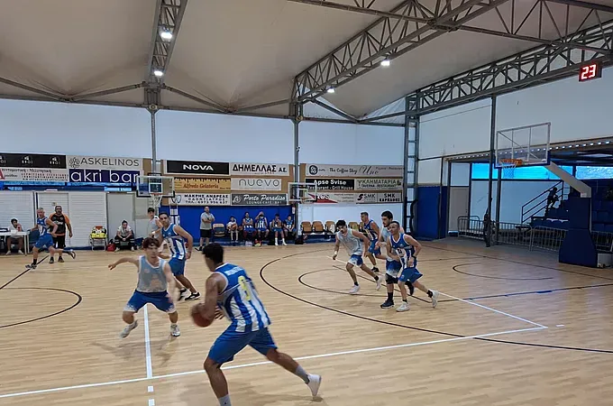 Πρώτες νίκες για Σπόα και Μενετές!