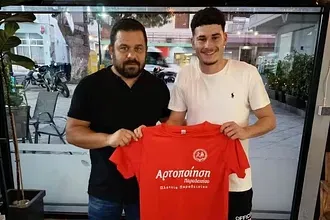 Πήρε Μητρόπουλο και Εξαδάχτυλο ο Κλεάνθης!