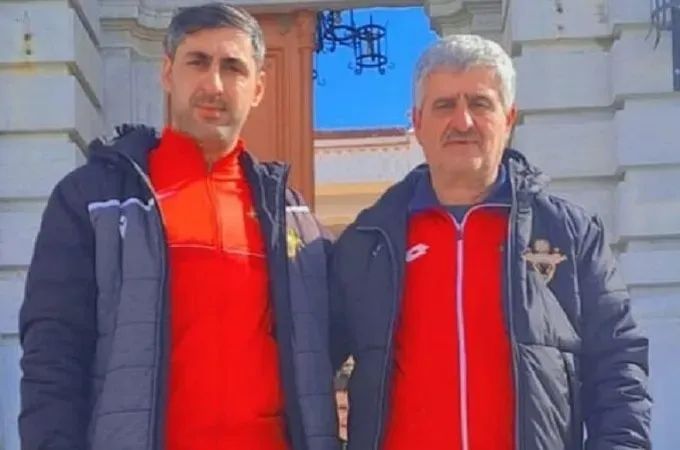 Παρέμεινε στους Πάνθηρες ο Αγγελάκης!