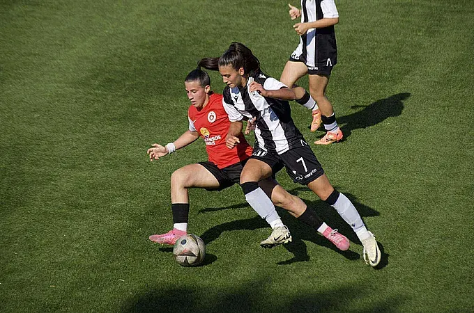 Ανοιχτές προπονήσεις στην L.F.C. Ιαλυσού!