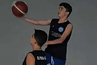 Πήρε Χούλη ο Κολοσσός!