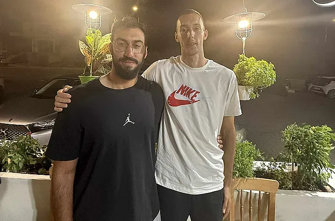Οι δύο ''γίγαντες'' της Ελπίδας Πεταλούδων!