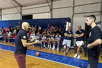 Στην ''τέντα'' μίλησε για τη διαιτησία ο Φάκαρος!