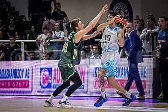 Παραμένει στον Κολοσσό ο Καλαϊτζάκης!