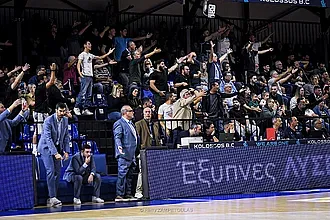 Με τον κόσμο στον ''τελικό'' με τη Μύκονο!