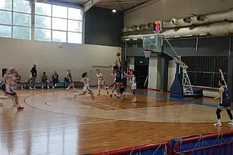''Αιχμαλωσία'' στα Καμίνια!