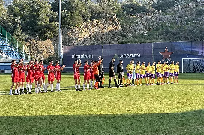 Τεράστια νίκη παραμονής της L.F.C. Ιαλυσού!