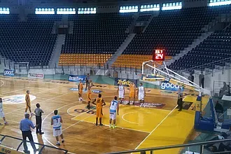 ΘΡΙΑΜΒΟΣ, ΑΘΛΟΣ! ΑΠΛΑ...ΚΟΛΟΣΣΟΣ!