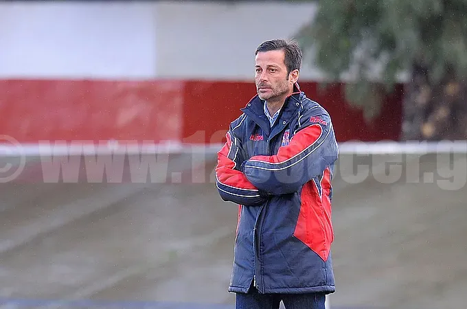 Έδωσαν τα χέρια