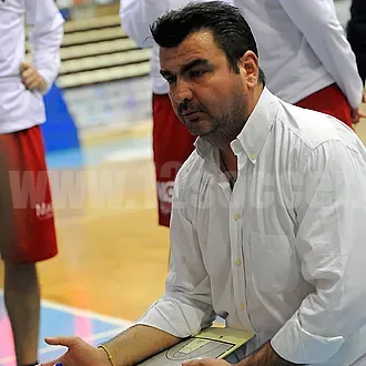 Έπιασε δουλειά ο Καλαϊτζίδης