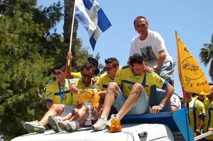 ''Φίλιππα ζεις, εσύ μας οδηγείς''