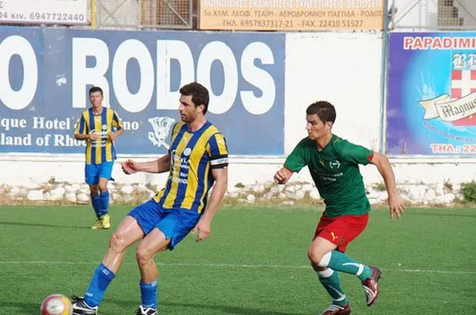 Παρέμεινε στο Φοίβο ο Ντόστι!