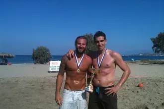 Το ''πήραν'' τα φιλαράκια!