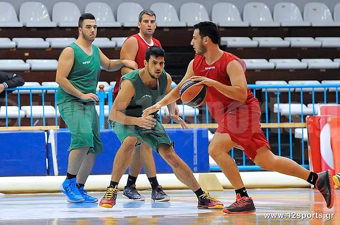 Παρέμειναν στην Ελπίδα τα αδέρφια Μαρινάκη!