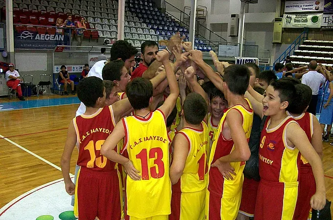 Η προκήρυξη της ''4ης γιορτής μπάσκετ Ιαλυσός 2013''