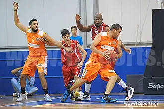 Κούρος, η δύναμη στη ρακέτα
