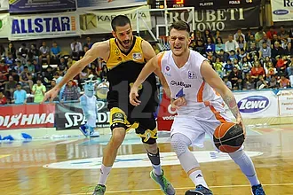 Το σκέφτεται ο Παπαντωνίου!