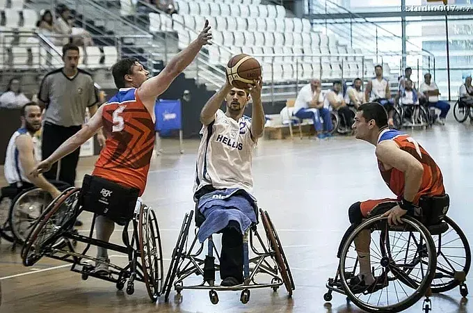 Με τον Ατνάν στη Τσεχία
