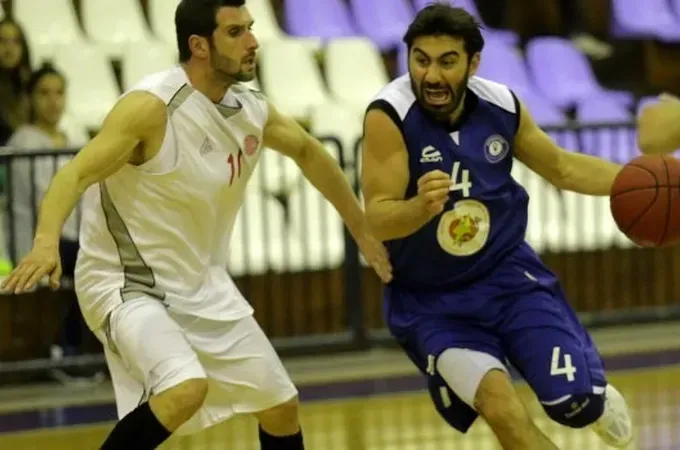 Στο στόχαστρο Αλεξίου και Δορκοφίκης!