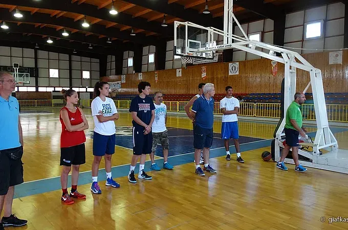 Έπεσε η αυλαία στο camp!