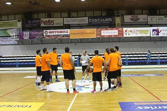 Άγιοι Θεόδωροι- Ελπίδα Πεταλούδων 67-35