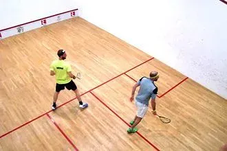 Μεγάλες μάχες στο squash