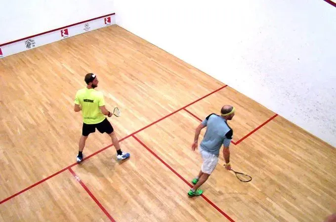 Μεγάλες μάχες στο squash