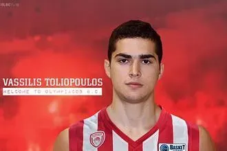 Παραμένει στον Ολυμπιακό
