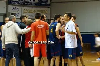 ''Άγιος Βασίλης'' ο... Μαρουλλάκης!