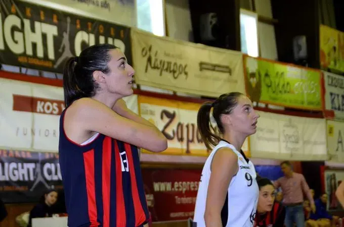 Ανανέωσε η Χατζηγιακουμή