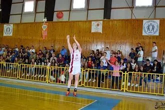 Η Άλεξ Σίντι στον Κρόνο!