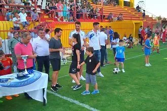 Οι προκηρύξεις στα γυναικεία!
