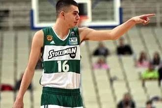 Ο Κολοσσός πήρε τον Παπαδάκη!
