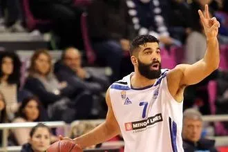 Έκανε κρούση στον Αυγενικό!