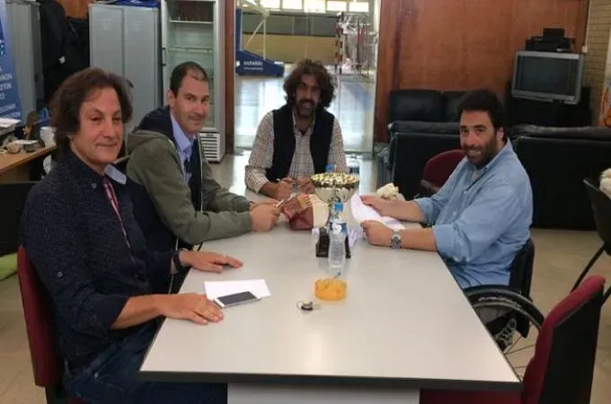 Πρώτα Ήφαιστος και μετά Μαρούσι!