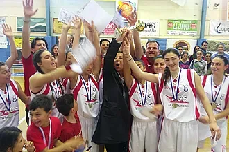 Τίτλος μετά από... 24 χρόνια!