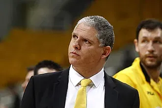 Φέρνει Μανωλόπουλο η Ακαδημία!