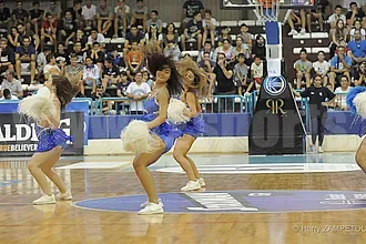 Οι τσιρλίντερς του Κολοσσού (pics)