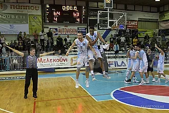 Όταν είσαι ΚΟΛΟΣΣΟΣ, δεν πεθαίνεις!