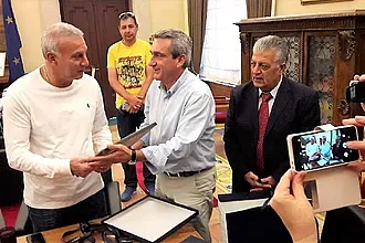 Ο Γκάλης πήγε στην Περιφέρεια!