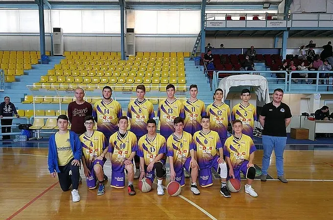 Ο Φοίβος συγχαίρει και ευχαριστεί
